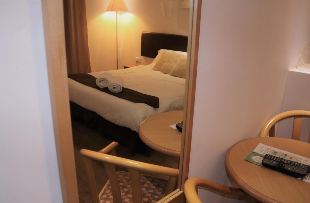 Sunstone Boutique Guest House Buġibba Esterno foto