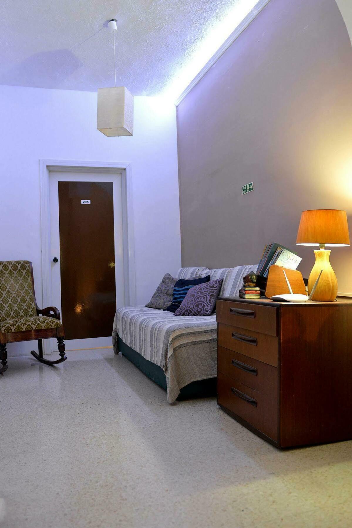 Sunstone Boutique Guest House Buġibba Esterno foto