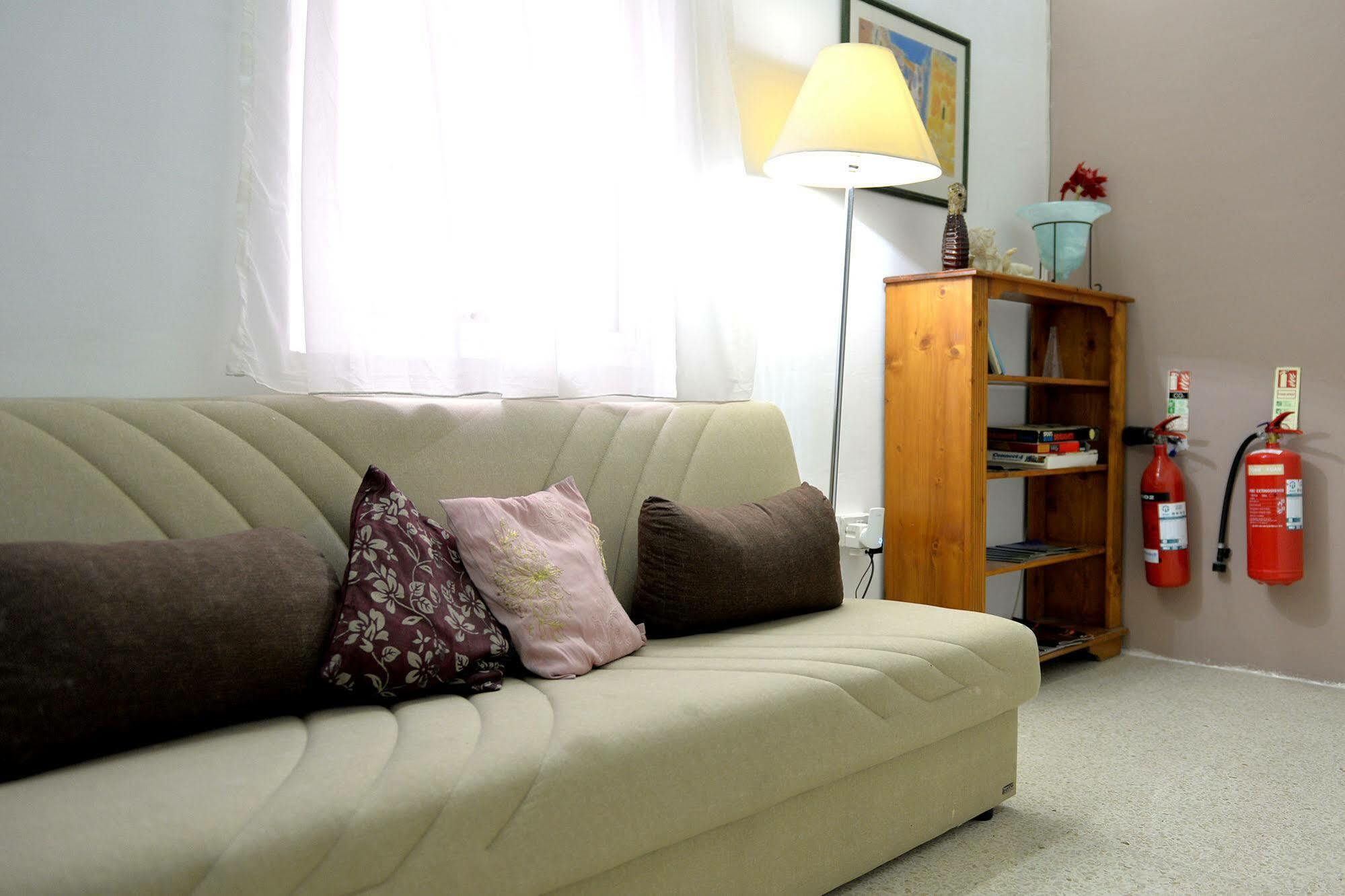 Sunstone Boutique Guest House Buġibba Esterno foto