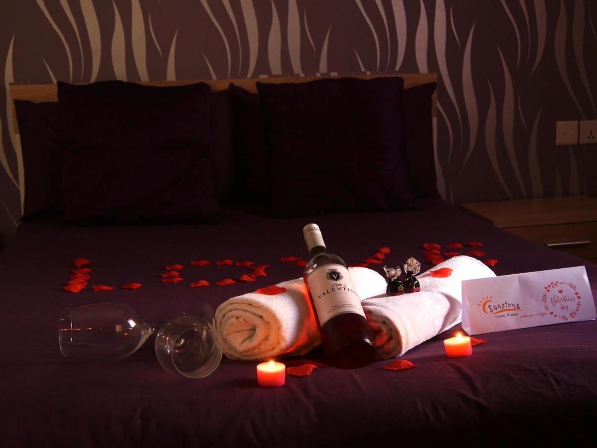 Sunstone Boutique Guest House Buġibba Esterno foto